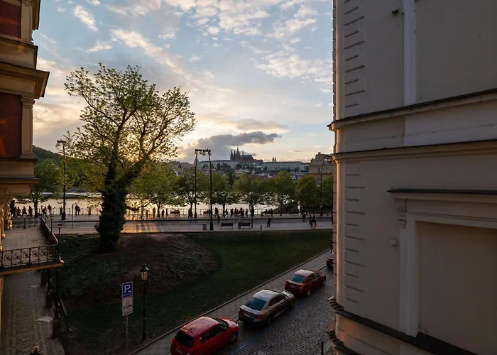 Naprstek Castle View Residence
